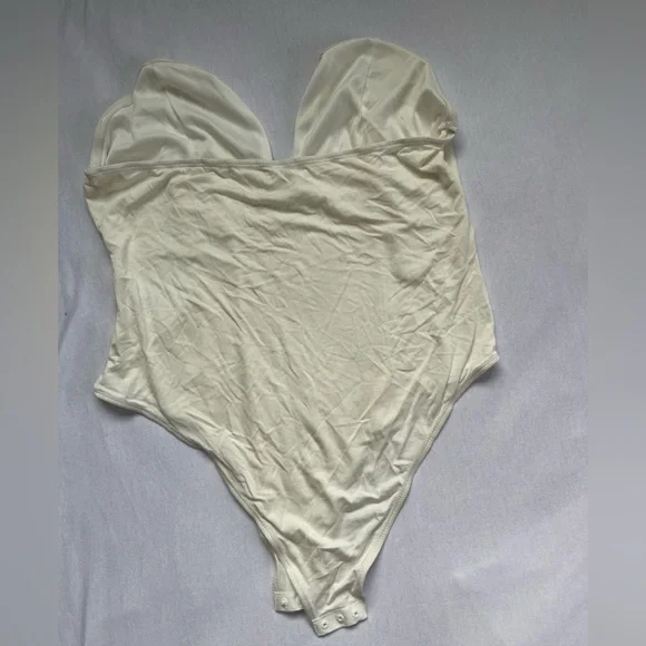⭐️NWOT⭐️ UNBRANDED BODY SUIT - Picture 4 of 6